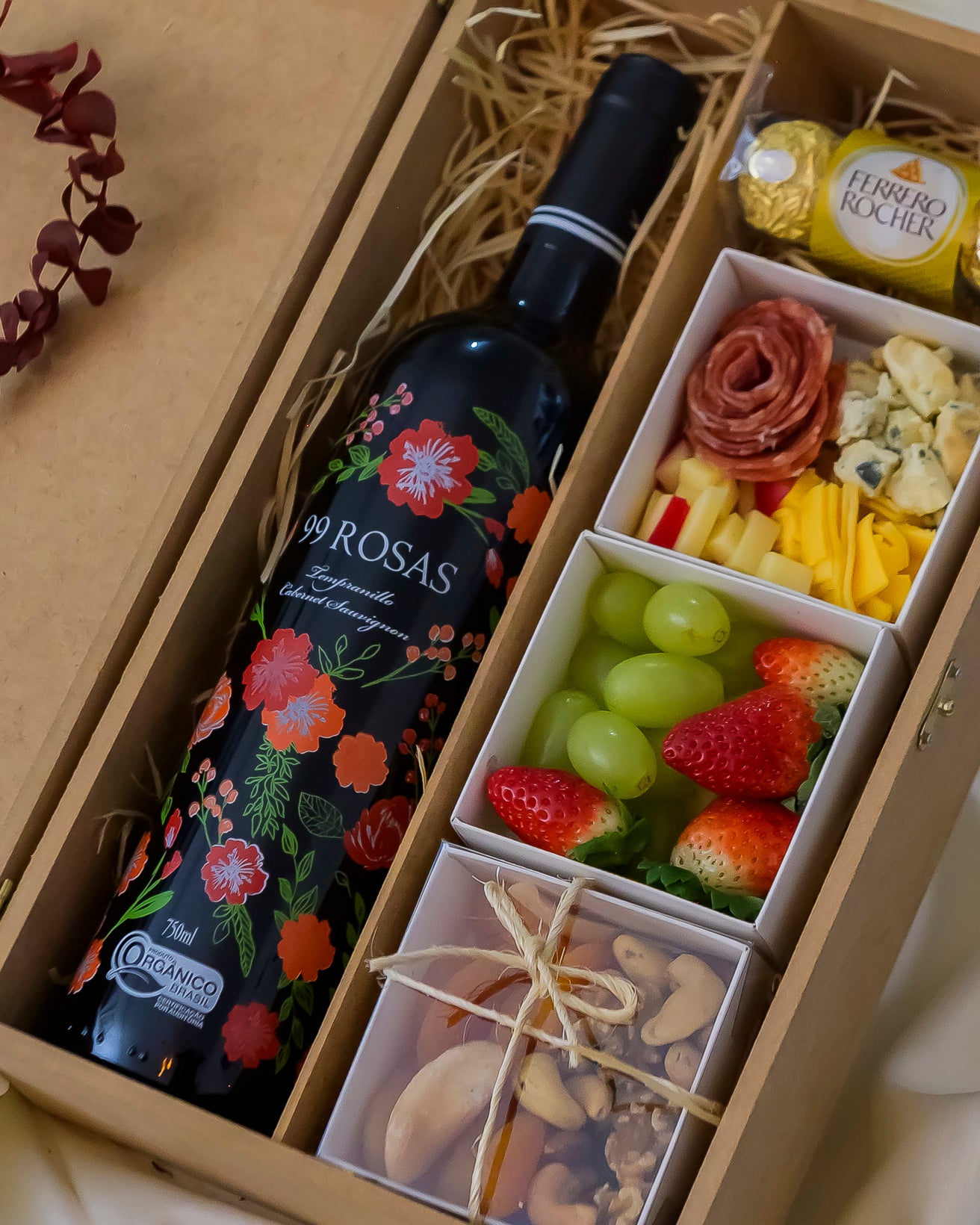 Caixa Grandh’A 99 Rosas
