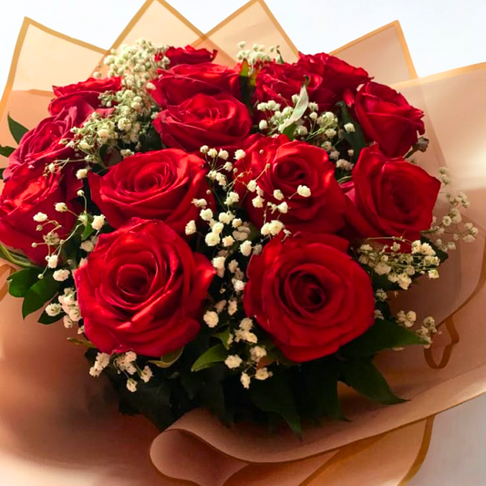 Buquê com 15 Rosas Vermelhas